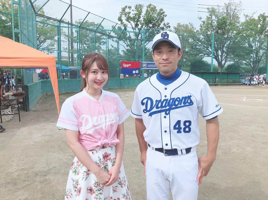 沢井里奈さんのインスタグラム写真 - (沢井里奈Instagram)「♡ . 本日19時〜 中日ドラゴンズ応援番組 ｢ドラゴンズ・ナビゲート｣放送です⚾️✨ . ゲストは宇野勝さん☺️💓💓 . はせナビ！では山本投手、亀澤選手、 凄技！では石垣選手にインタビュー🎤🌸 . delaアツ！ではドラゴンズジュニア セレクションをナビ☝🏻️✨ 湊川監督に色々教えて頂きました！！ . ぜひご覧下さい😊❤️ . #dragons #dranavi #starcat #nagoya #baseball #uniform #ootd #coordinate #fashion #instagood #instagramjapan #japanesegirl #girls #中日ドラゴンズ #ドラゴンズ #中日 #宇野勝 さん #荒井なつり さん #チアドラゴンズ #チアドラ #スターキャット #キャットチャンネル #ドラゴンズ女子 #ユニフォーム #さわー野球 #沢井里奈」9月23日 12時12分 - sawairina