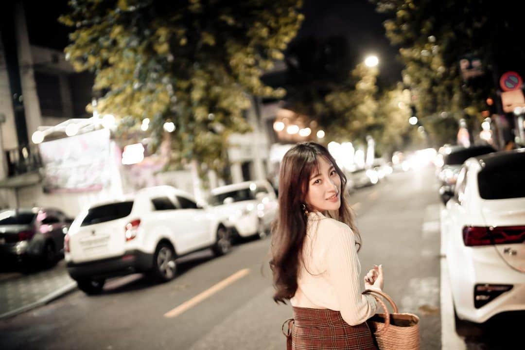 Diem、さんのインスタグラム写真 - (Diem、Instagram)「#photographer #diem #portrait #portraitvision_ #portrait_wizard #koreangirl #beautifulgirls #モデル #一般人モデル #カフェ #ホンデ #모델 #일상 #커피 . . 시연쨩🍀」9月23日 19時08分 - diem__