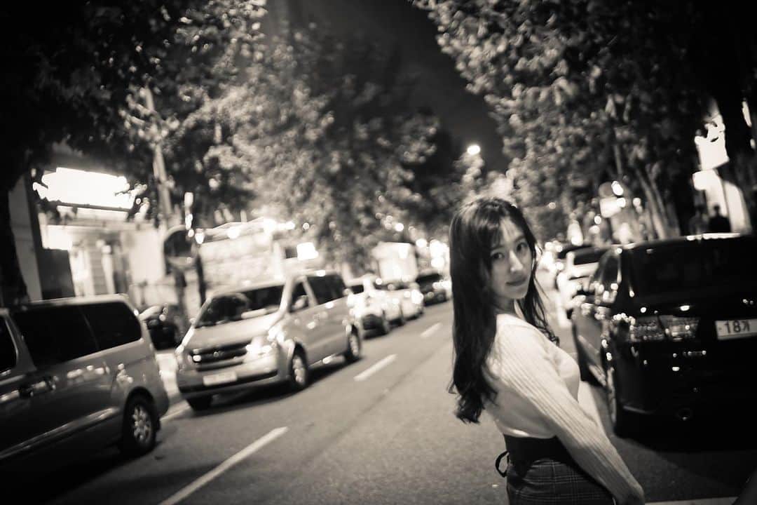Diem、さんのインスタグラム写真 - (Diem、Instagram)「#photographer #diem #portrait #portraitvision_ #portrait_wizard #koreangirl #beautifulgirls #モデル #一般人モデル #カフェ #ホンデ #모델 #일상 #커피 . . 시연쨩🍀」9月23日 19時08分 - diem__