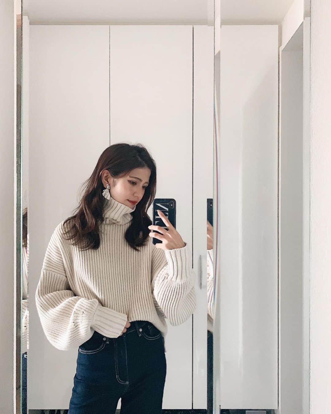 Marika Kajiwaraさんのインスタグラム写真 - (Marika KajiwaraInstagram)「アイボリーニット🧶♡ ＊ 冬が待ち遠しくて もうタートルニットゲットしてしまった🤭♥️ ＊ デニムと合わすだけで可愛いニットは 私的に秋冬のてっぱんです🤤🍁 ＊ knit... #titivate denim... #bananarepublic ＊ ＊ ＊ #コーデ #低身長コーデ #154cmコーデ #154cm #おちびの輪 #おちびコーデ #ティティベイト #titivatestyle #like #code #outfit #instagood」9月23日 19時09分 - marika__kw