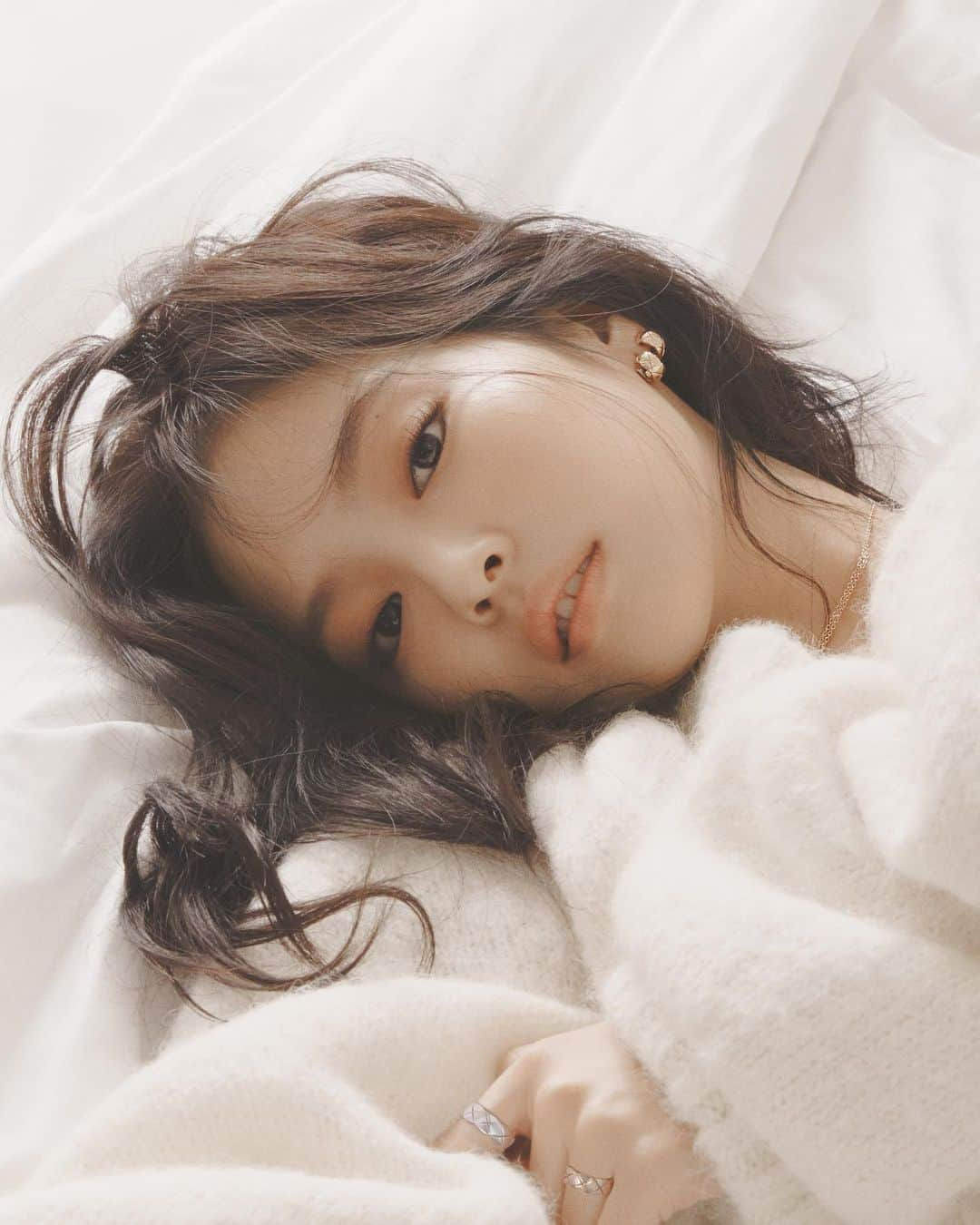 ジェニーさんのインスタグラム写真 - (ジェニーInstagram)「The soft side of me @chanelofficial #cococrush」9月23日 15時03分 - jennierubyjane