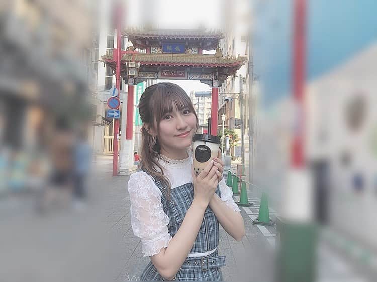 秋波愛さんのインスタグラム写真 - (秋波愛Instagram)「❤︎*。 . . . 100えんやすくなってた 9月末までだって〜～たぴ . . . #dragontea #ドラゴンティー  #タピオカ #タピ活 #神戸 #南京町  #神戸タピオカ #兵庫 #神戸観光  #dela #あいちん #秋波愛 🐇🎀」9月23日 15時07分 - akinamiai