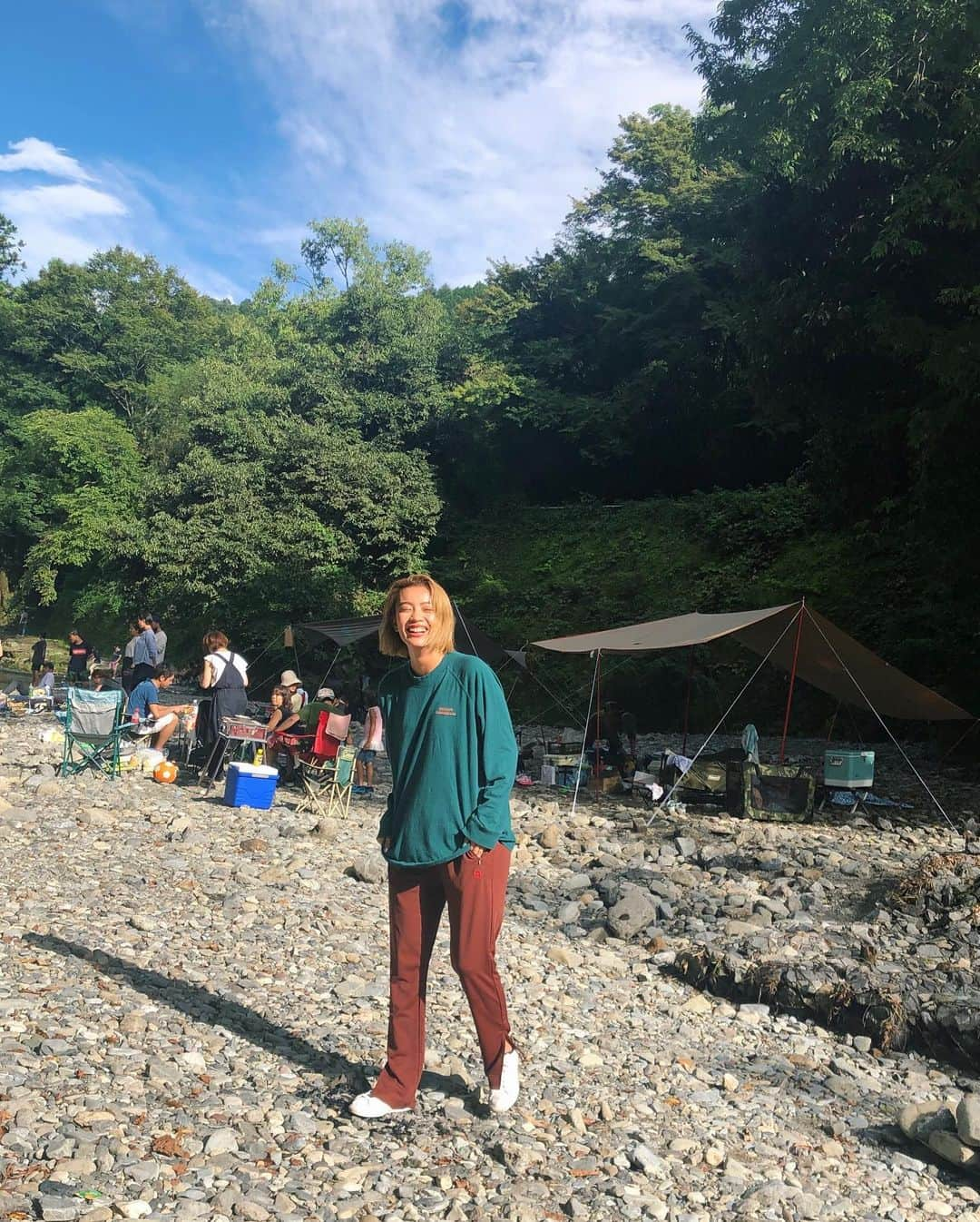 平アスカさんのインスタグラム写真 - (平アスカInstagram)「. 綺麗な川でBBQきもちい〜🍖🥰🌳💖 #秋川渓谷 #BBQ #飲食店仲間 #三茶」9月23日 15時14分 - asucataira