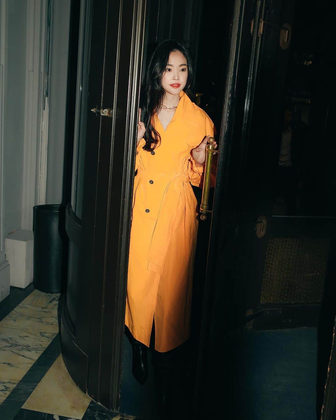 가로수길 , Seoulさんのインスタグラム写真 - (가로수길 , SeoulInstagram)「MFW Street Fashion Style Thx @marcellasne_ 🔥 손나 이쁜 손나은 😍 . .  #instafashion #파리 #東京 #서울패션위크 #sfw #오오티디 #nyc #koreafashion #패션그램 #womenswear #nyfw #데일리그램 #outfit #ootd #street #streetfashion #streetphoto #손나은패션 #손나은 #에이핑크 #스트릿패션 #모델 #wiwt #nyfw #pfw」9月23日 15時16分 - jaylim1