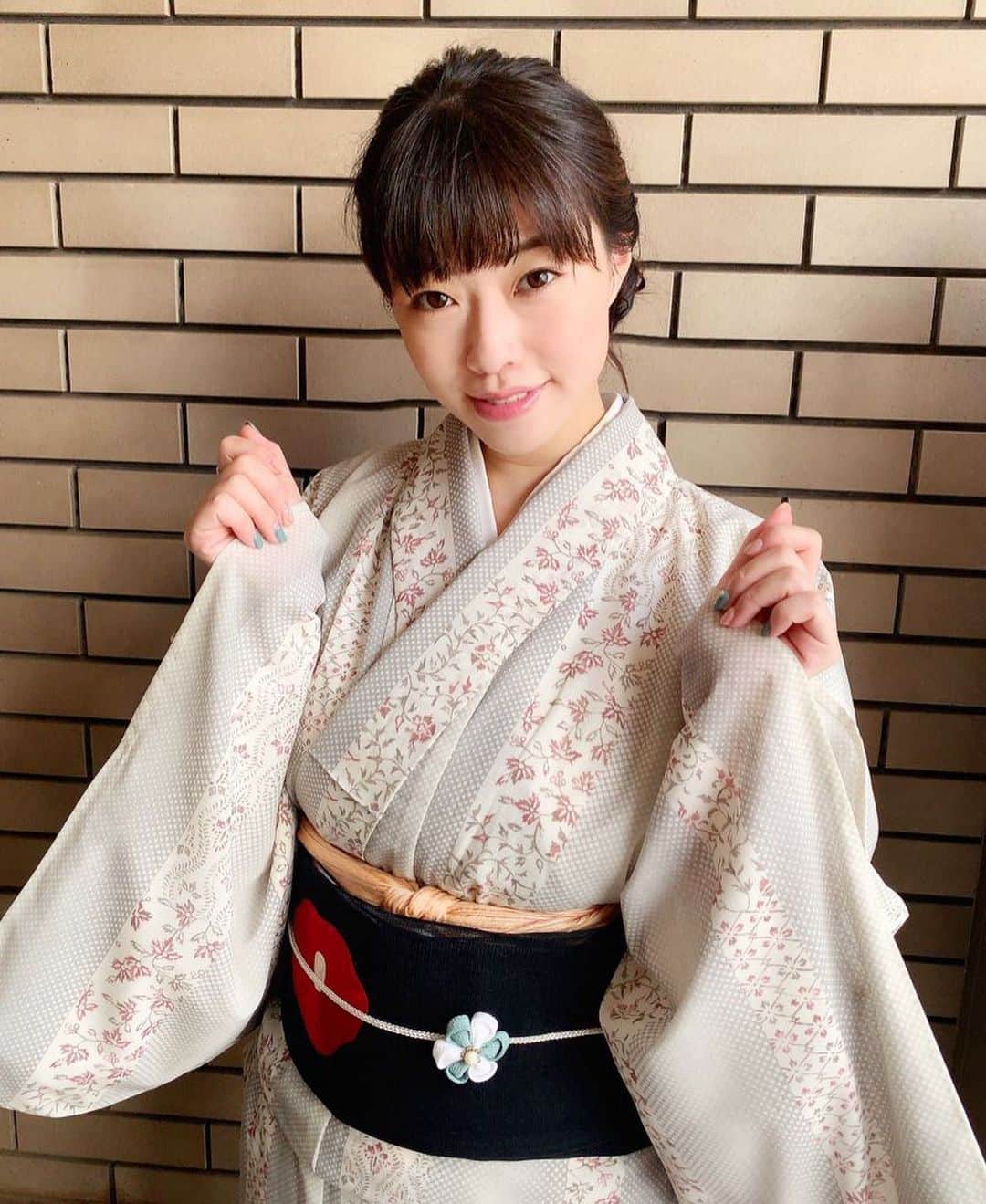 小田飛鳥さんのインスタグラム写真 - (小田飛鳥Instagram)「お気に入りの紗のお着物… 淡い雰囲気になるので、帯締めで遊び心を☺︎♪ 今日はお祭りを梯子します😆 #着物 #kimono #japanesegirl #asiangirl」9月23日 15時59分 - asuka_oda_0320