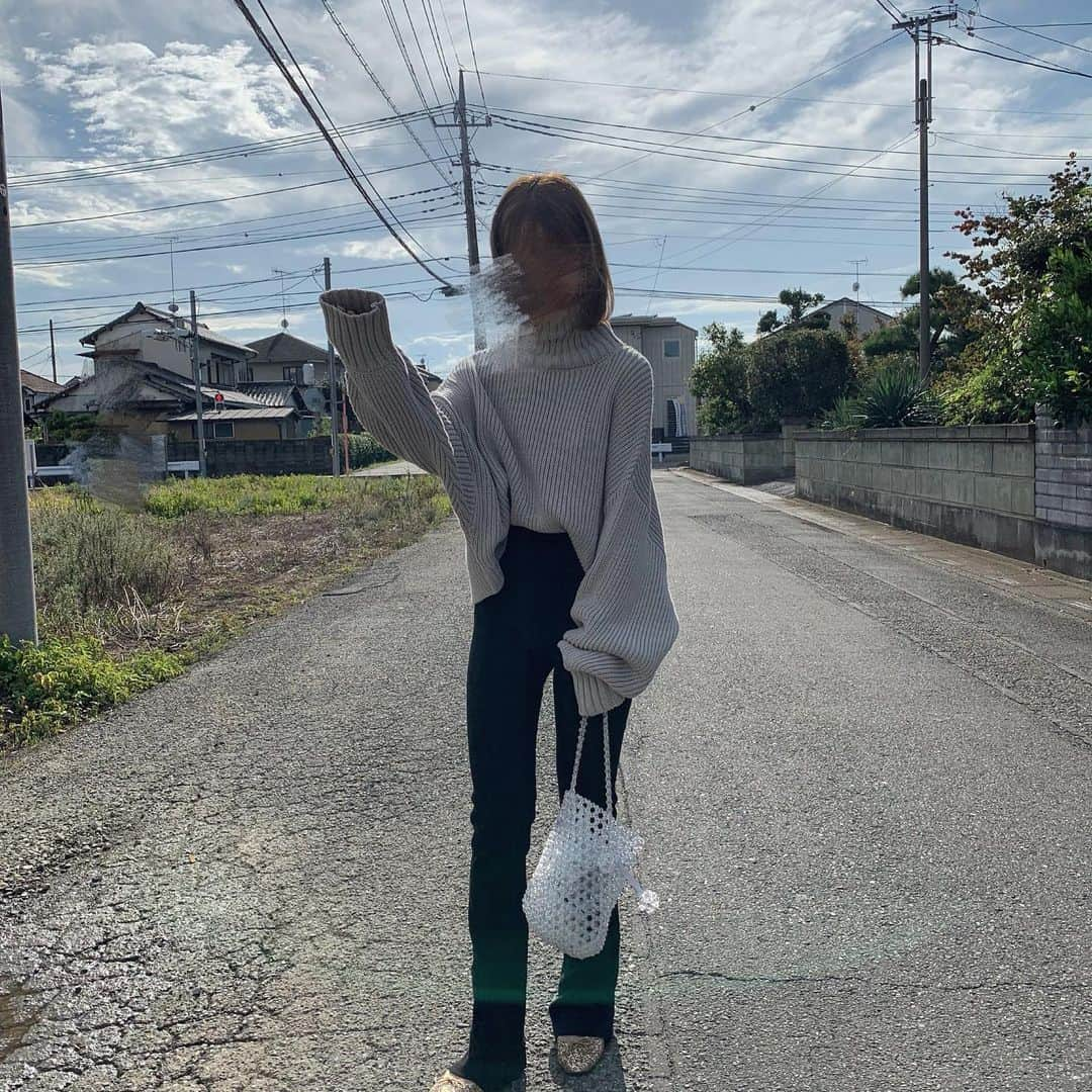 小田川エリカさんのインスタグラム写真 - (小田川エリカInstagram)「・ 秋服🍂🍁 ニット可愛い早く沢山着たい❤︎ (@titivatejp) #me#code#titivate#titivatestyle#私服 #エリカの私服#ティティベイト#秋コーデ #ボリュームニット」9月23日 16時03分 - 0904.erika