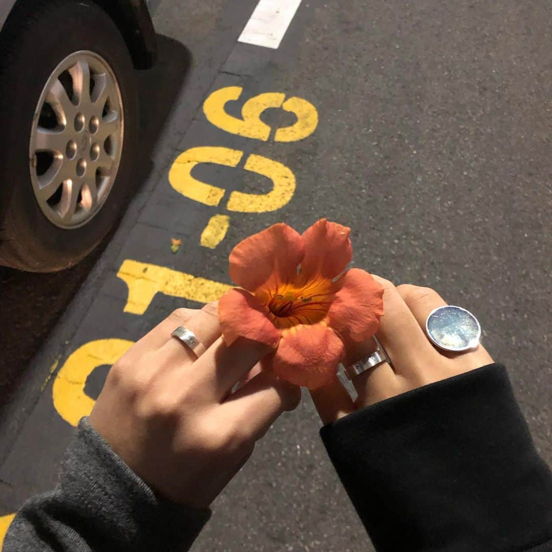 ハユンさんのインスタグラム写真 - (ハユンInstagram)「마리몬드에서 맞춘 십년지기친구와 우정링 💍💍 뽀에버다 진짜- #마리몬드#marymond#우정링#기부반지」9月23日 16時20分 - leehwasi