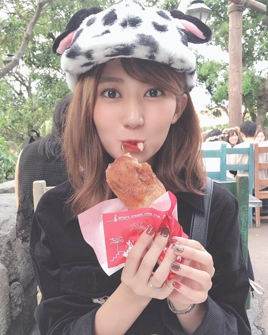 篠原栞那さんのインスタグラム写真 - (篠原栞那Instagram)「♥ #disneysea でのもぐもぐシリーズ😋笑 いっぱい食べたー！食べてる時ってなんでこんなに幸せなの…！笑」9月23日 16時34分 - shinohara_kanna