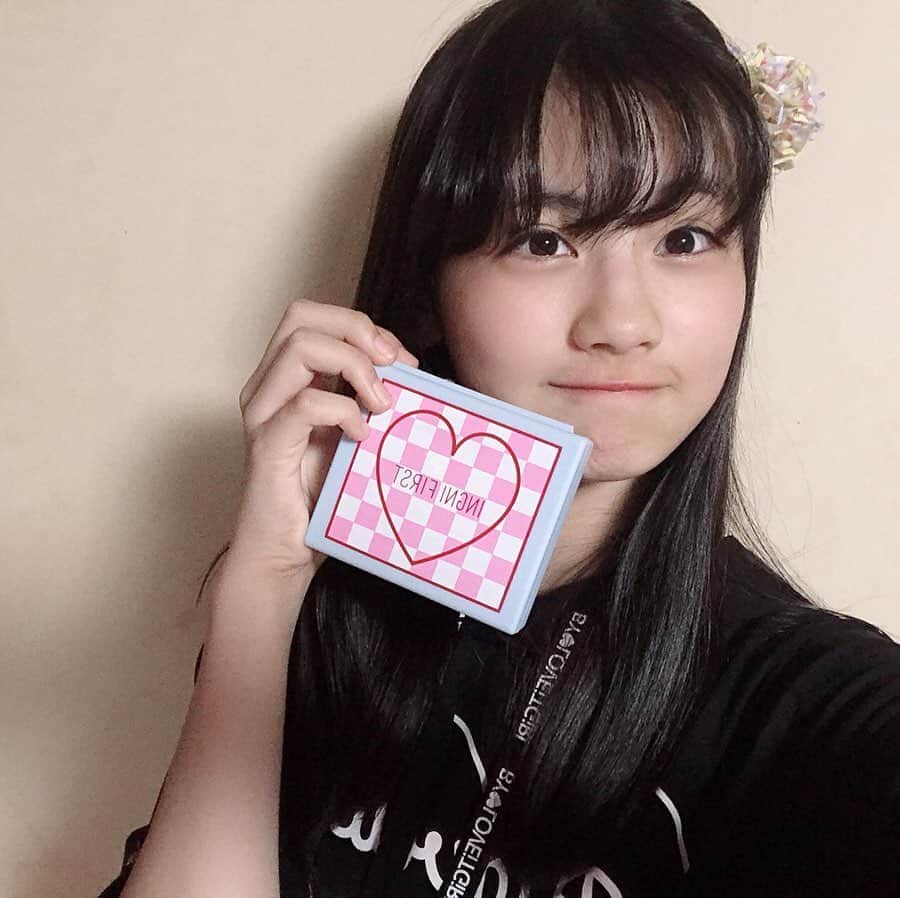 ニコ☆プチさんのインスタグラム写真 - (ニコ☆プチInstagram)「🔆プチモのふろくの使い方🔆﻿ ﻿ ﻿ ラストはふろくでヘアアクセを作ったプチモを紹介🧚‍♀️﻿ ﻿ ﻿ ﻿ ﻿ ﻿ ﻿ そのプチモは…ルキ！！﻿ ﻿ ﻿ 🎡ルキより🎡﻿ ルキはヘアアクセを作ったよ👍﻿ POPな感じが可愛い！自分でも自信作です✨﻿ あと、クッキーを作ったのでラッピングしてみました！﻿ このマスキングテープを使うだけですっごく可愛くなるね💕﻿ ﻿ ﻿ ﻿ ﻿ ﻿ ﻿ ﻿ ﻿ 16人のプチモのふろくの使い方、どうだったかな〜？﻿ ﻿ みんなもプチモを参考にニコ☆プチ10月号のふろくを使って楽しんでね⭐️﻿ ﻿ ﻿ ﻿ #ニコプチ﻿ #ニコプチふろく﻿ #関谷瑠紀﻿ #プチモ﻿ #イングファースト﻿ #ステショ﻿ #ヘアアクセ﻿ #ニコプチふろくのある生活﻿ ﻿ ﻿」9月23日 17時26分 - nicopuchi_official