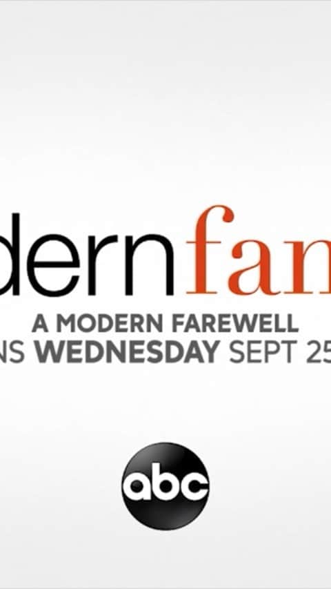 リコ・ロドリゲスのインスタグラム：「Talk about an ultimate trip down memory lane! #ModernFarewell @sofiavergara @arielwinter @nolangould @ericstonestreet @jessetyler @superjmaguire @aubreyandersonemmons @sarahhyland @abcmodernfam @abcnetwork」