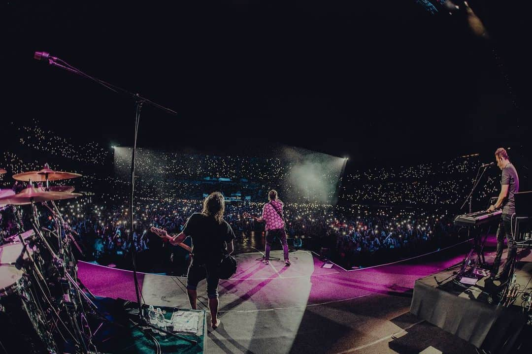 グー・グー・ドールズさんのインスタグラム写真 - (グー・グー・ドールズInstagram)「September 22 | Estádio do Arruda | Recife, Brazil w/ @bonjovi  #BonJovi #GooGooDolls #GGD #Recife #EstádiodoArruda #🇧🇷 #thinfstour #thinfstour」9月24日 3時41分 - googoodollsofficial