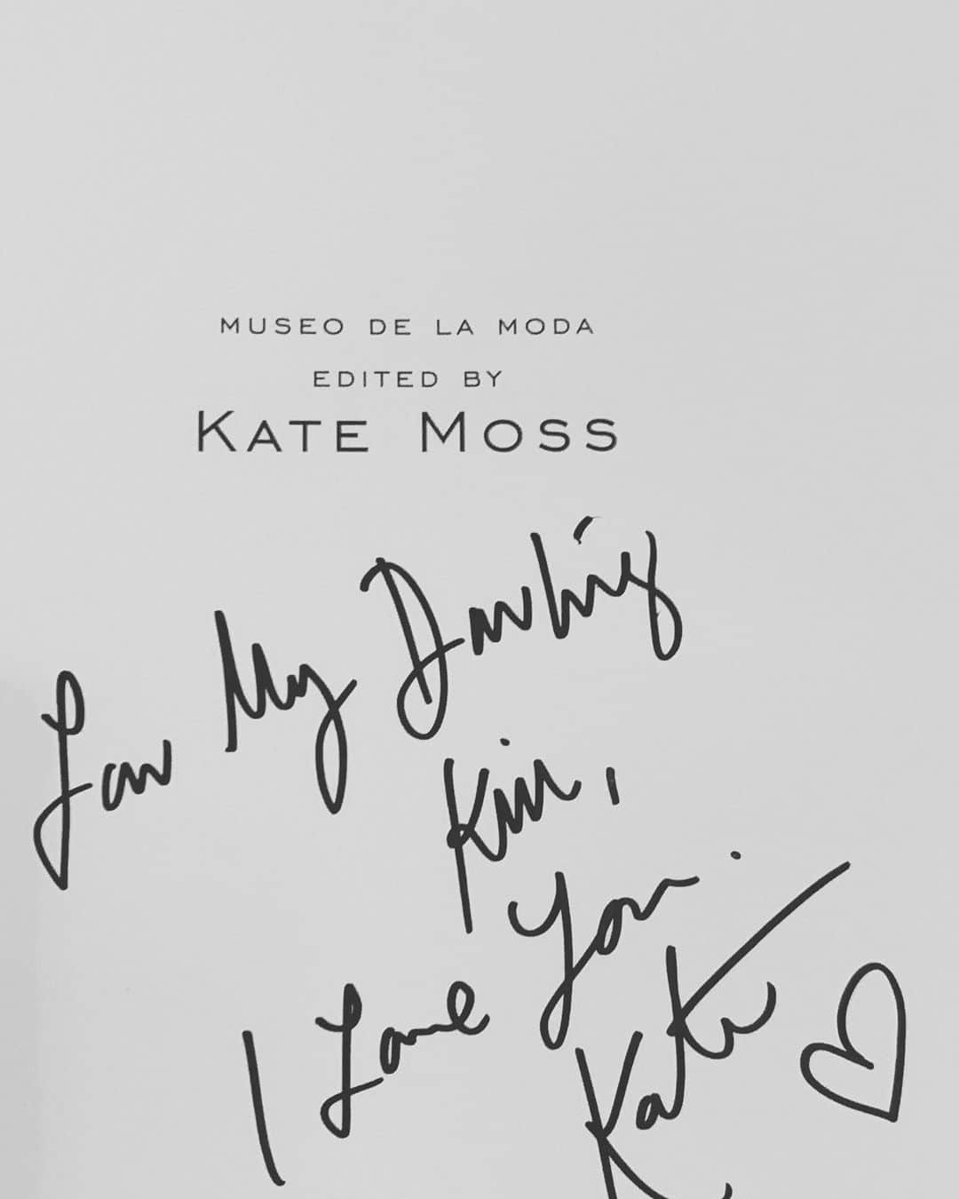 キム・ジョーンズさんのインスタグラム写真 - (キム・ジョーンズInstagram)「@katemossagency thank you 💛」9月24日 4時15分 - mrkimjones