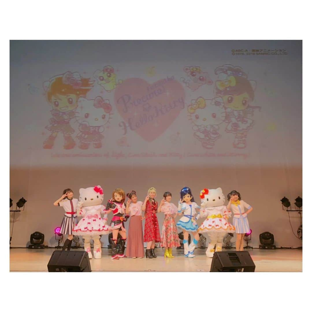 辻希美さんのインスタグラム写真 - (辻希美Instagram)「今日はふたりはプリキュア×ハローキティコラボ記念トーク&LIVEイベントinサンリオピューロランドに行ってきました🤤💕" 愛ちゃんと❤️✨ #五條真由美さん #プリキュア #キュアブラック #キュアホワイト #サンリオ #キティちゃん #ミミィちゃん #辻希美 #高橋愛 #サンリオピューロランド #可愛かった #🤤💕」9月23日 19時56分 - tsujinozomi_official