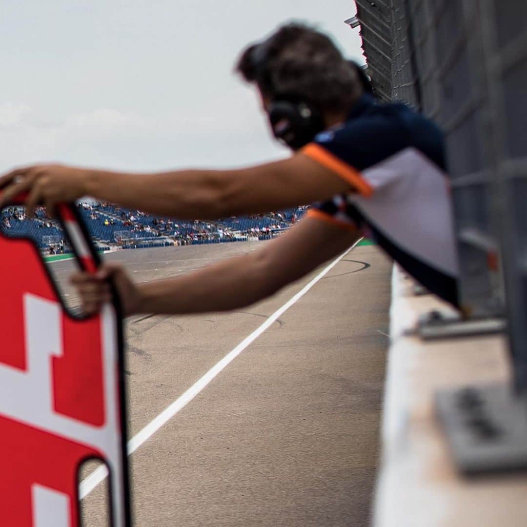レプソル・ホンダさんのインスタグラム写真 - (レプソル・ホンダInstagram)「👈Swipe through👈 • • • #AragonGP」9月23日 21時03分 - hrc_motogp
