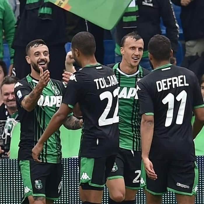 ヴラド・キリケシュさんのインスタグラム写真 - (ヴラド・キリケシュInstagram)「Prima partita in casa! 🏠😍 Derby vinto e grande prestazione di squadra 🔝🖤💚 Avanti così💪 . . #ForzaSasol #Neroverdi #Chiriches #Derby #SerieATIM」9月23日 21時10分 - vladchiriches