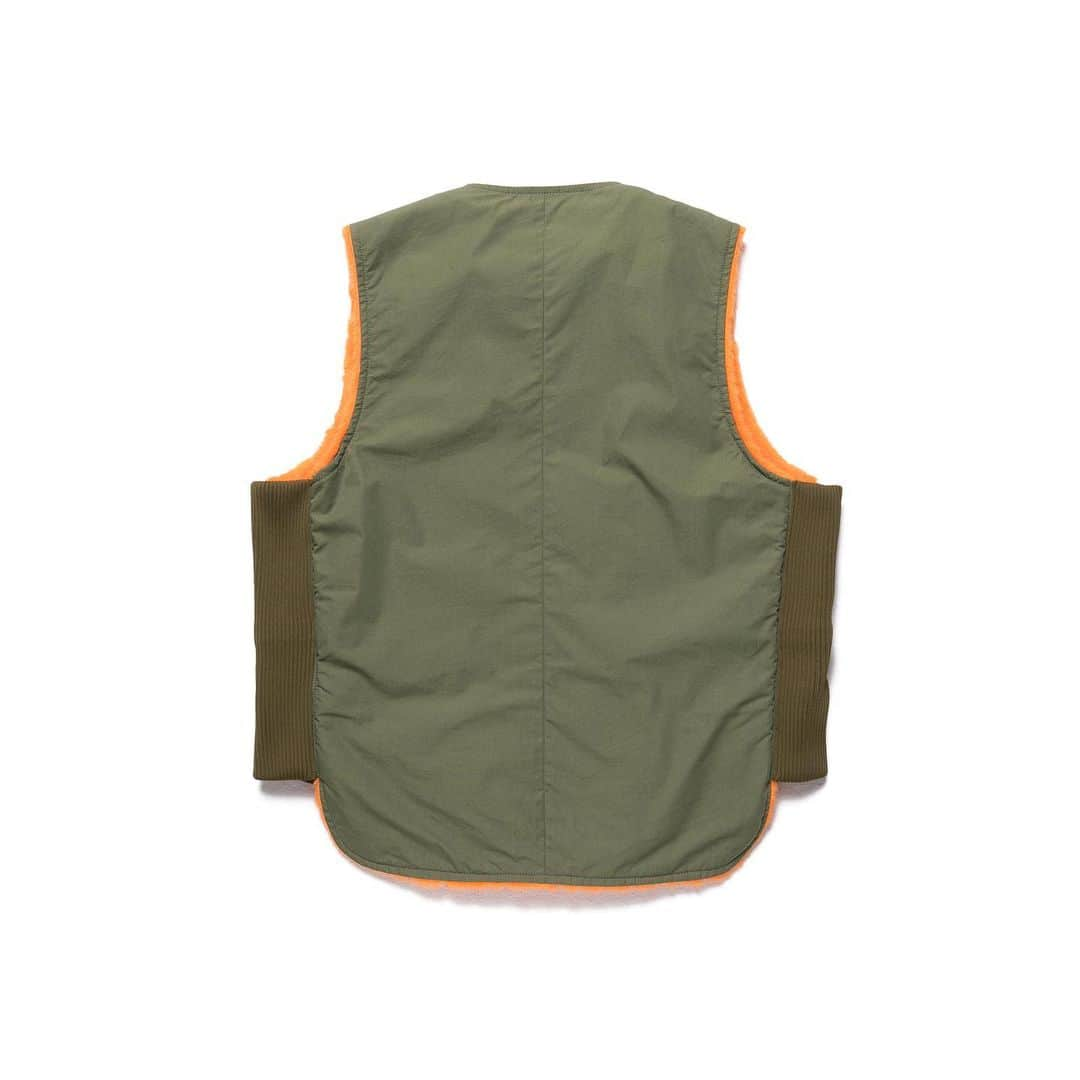 HUMAN MADEさんのインスタグラム写真 - (HUMAN MADEInstagram)「"FLIGHT VEST" now available in store and online. www.humanmade.  発色の美しいオレンジ色のファーをライニングにあしらったミリタリーベストです。機能性に富んだ脇に切り替えられたリブも特徴です。 Military vest with contrast color faux fur lining. Features elasticated ribbing for comfort.」9月23日 21時25分 - humanmade