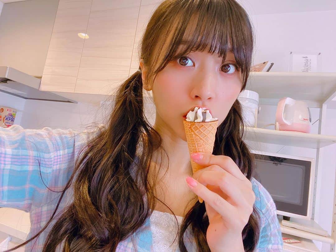 根岸愛さんのインスタグラム写真 - (根岸愛Instagram)「今日の部屋ねぎし👗🍦 #roomwear #room #icecream #自宅 #部屋着 #ねぎ私服 #ねぎしふく #ヨーロピアンシュガーコーン #アイス #アイスクリーム」9月23日 21時22分 - negishiai927