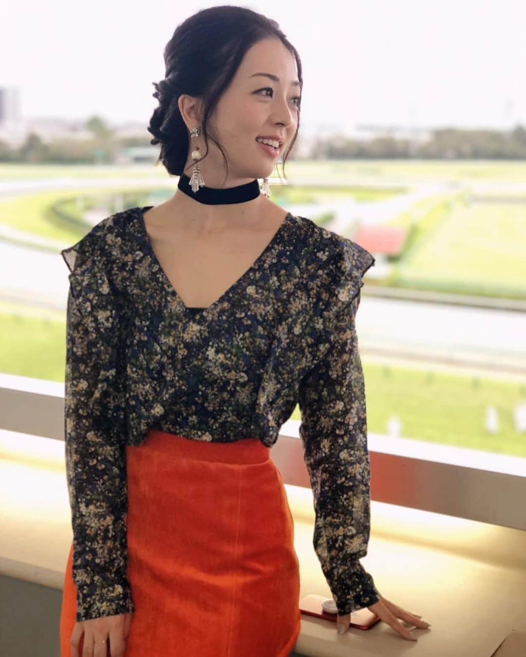 祥子さんのインスタグラム写真 - (祥子Instagram)「👗 フジテレビ「みんなのKEIBA」でした☺️ 馬券は惜しかったぁぁ🙈 次こそはっ😎‼️ 衣装はこちら♡ ブラウス…cotelac イヤリング…PAWLOWNIA #仕事 #work #生放送 #みんなのkeiba #競馬 #keiba #フジテレビ #衣装 #cotelac #競馬場は美しい」9月23日 21時24分 - sho_ko.0413