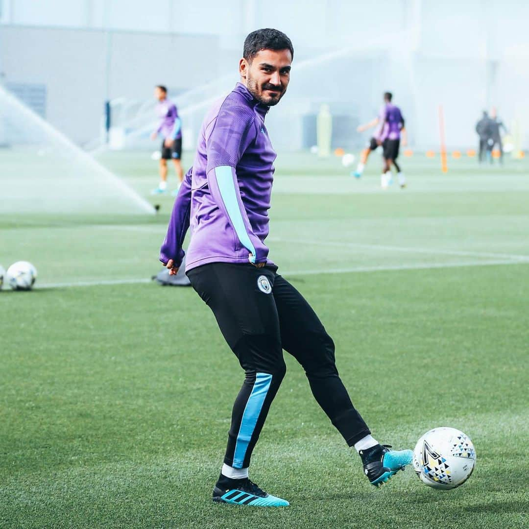 マンチェスター・シティFCさんのインスタグラム写真 - (マンチェスター・シティFCInstagram)「#CarabaoCup ready! 👊⠀ ⠀ #ManCity」9月23日 21時31分 - mancity