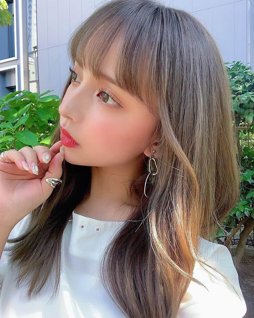 平尾優美花（ゆみちぃ）さんのインスタグラム写真 - (平尾優美花（ゆみちぃ）Instagram)「💈 ちょっと更新遅くなったけど、 今回もLONESSでかわいく染めてもらいました🥰 ハイパートキオでサラサラに💇🏼‍♀️ 誰に会ってもカラー褒められる💜💜 片山さんいつもありがとうございます^_^ #loness #hair #haircolor」9月23日 21時40分 - hirao_yumika