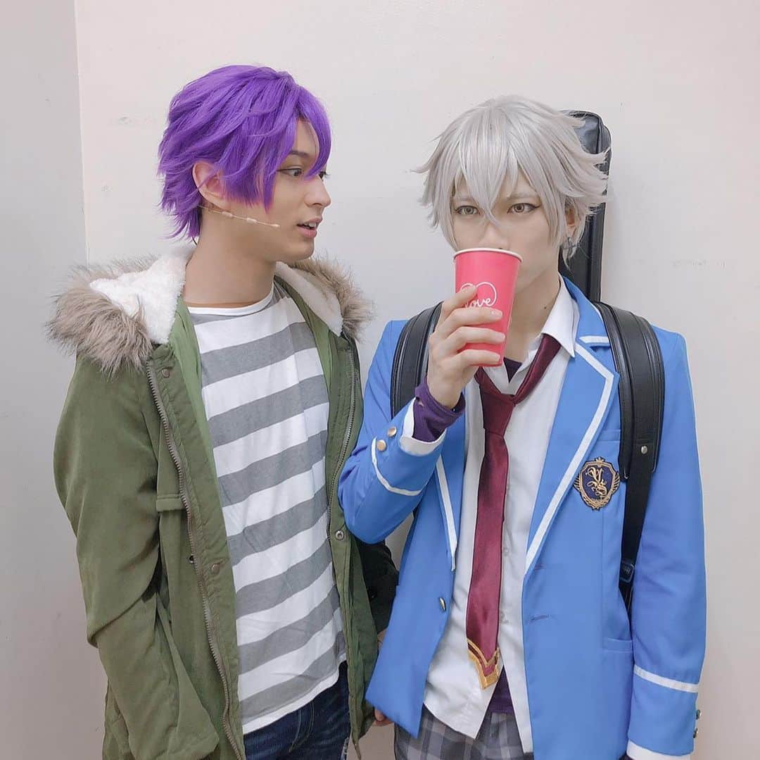 赤澤遼太郎さんのインスタグラム写真 - (赤澤遼太郎Instagram)「#赤澤遼太郎#瑛#大神晃牙#乙狩アドニス #あんステ #あんスタ#いんすたたろう」9月23日 21時45分 - akazawa_taro