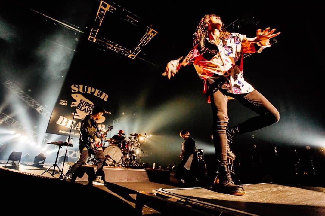 藤原広明さんのインスタグラム写真 - (藤原広明Instagram)「都会のラクダ“ホール＆ライブハウス”TOUR 2019〜立ちと座りと、ラクダ放題〜  名古屋国際会議場センチュリーホール  名古屋のあなたにびっくらぶっ！！ photo by @junpeihiyoshi」9月23日 21時56分 - hiroaki_drums_superbeaver