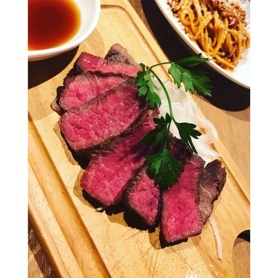 片山萌美さんのインスタグラム写真 - (片山萌美Instagram)「お肉様 本当にご馳走様でした！  #美味しい #ありがとう」9月23日 22時09分 - moet_mi