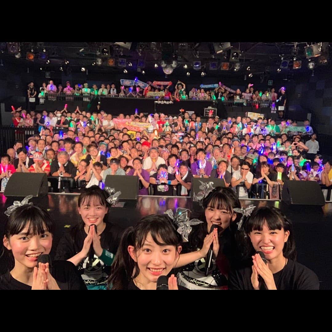 ばってん少女隊さんのインスタグラム写真 - (ばってん少女隊Instagram)「【#理子からの投稿】 田舎娘5thツアー、初日の山口と 大阪ありがとうございました☺︎ ・ 良いスタートが切れたかな(*´`*) ・ 大阪では、笑福亭鶴瓶様からの 差し入れとお花が、、！！(´°̥ω°̥｀) ありがとうございます(´°̥ω°̥｀)⸝⸝⸝♡ ・ 次は、来週9/28福岡と9/29岡山！ 皆さんお待ちしてます⸜(* ॑ ॑* )⸝ #田舎娘5th #ばってん少女隊 #ばっしょー #スタプラ #上田理子 #瀬田さくら」9月23日 22時06分 - but_show.insta