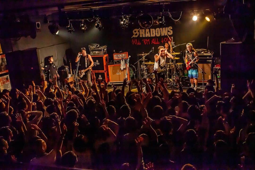 TOTALFATのインスタグラム：「【TOTALFAT】 SHADOWS "SELL 'EM ALL TOUR Ⅱ" 福岡CB ありがとうございました！！ photo by @TAKA_tallman」