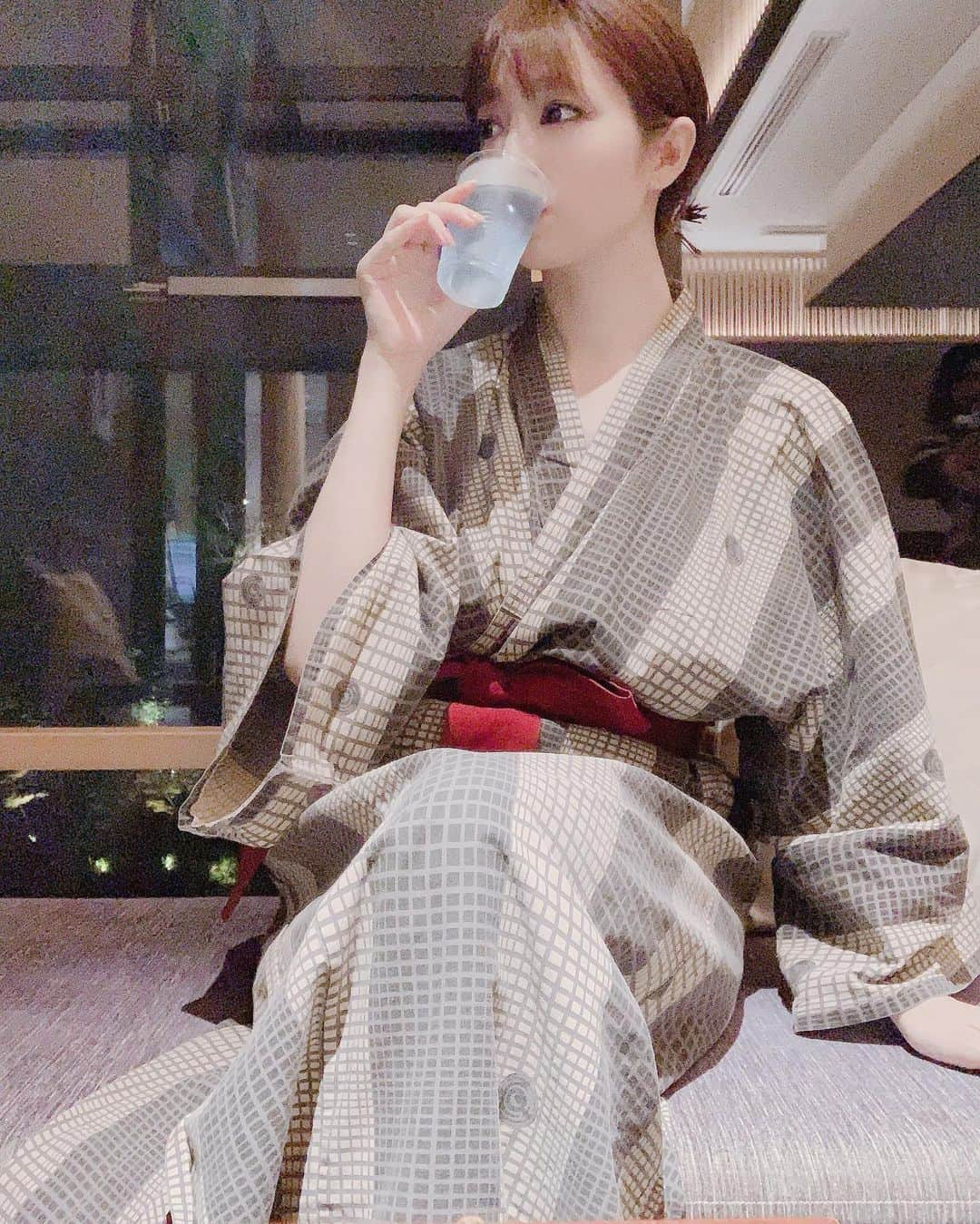 森下悠里さんのインスタグラム写真 - (森下悠里Instagram)「家族で月一温泉なんだけど 今回は箱根♨️ - #onsen #hotsprings #hakone #familytrip」9月23日 22時18分 - yuurimorishita