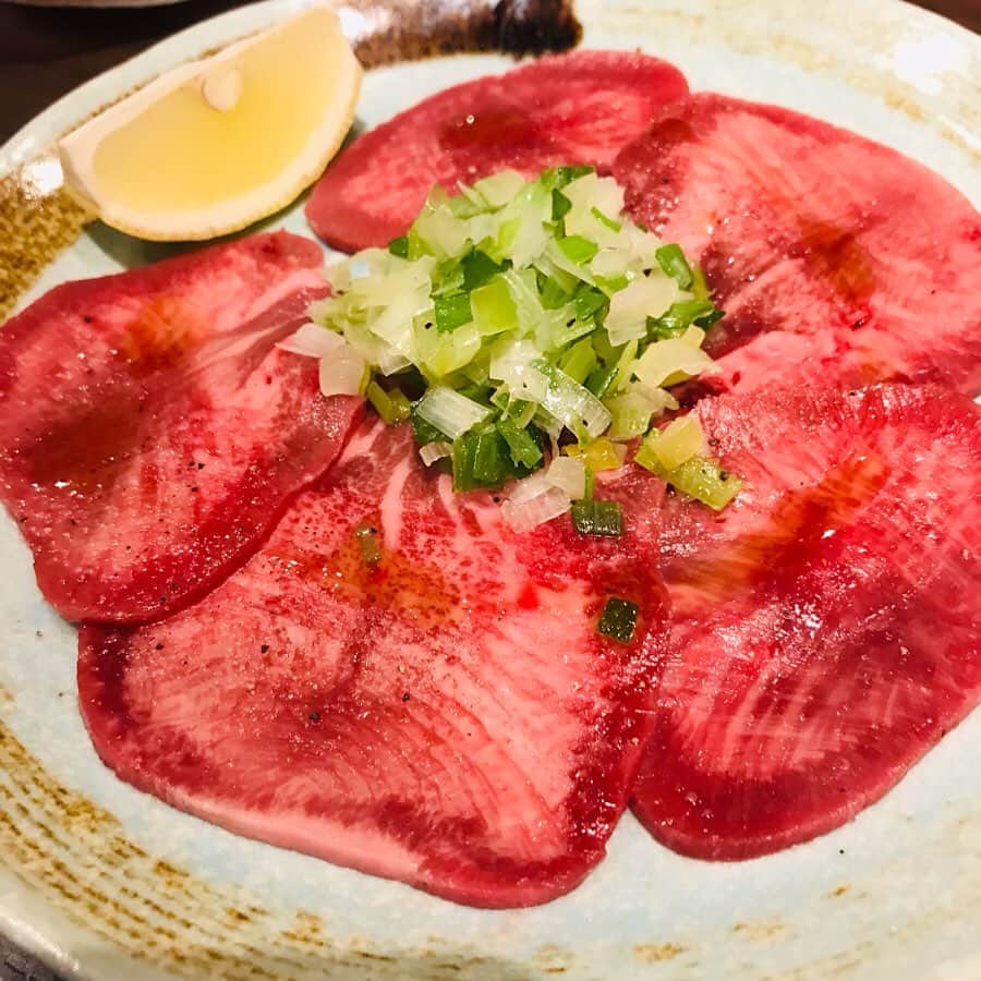 Q太郎さんのインスタグラム写真 - (Q太郎Instagram)「#浦和#elan#エラン#仕事前に#食事#肉#焼肉#釜炊きご飯#カルビ#ロース#ネギ塩タン#ホルモン」9月23日 22時24分 - qtaro.jun