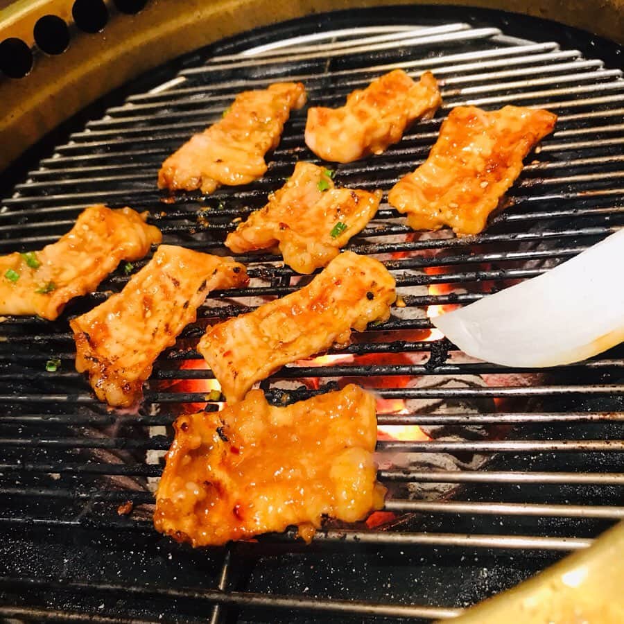 Q太郎さんのインスタグラム写真 - (Q太郎Instagram)「#浦和#elan#エラン#仕事前に#食事#肉#焼肉#釜炊きご飯#カルビ#ロース#ネギ塩タン#ホルモン」9月23日 22時24分 - qtaro.jun