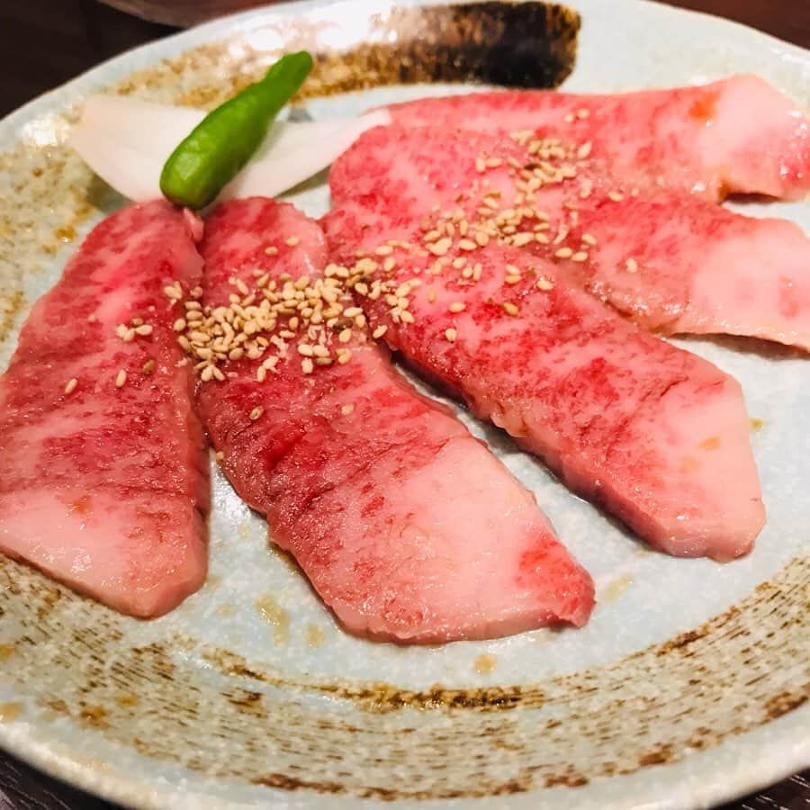 Q太郎さんのインスタグラム写真 - (Q太郎Instagram)「#浦和#elan#エラン#仕事前に#食事#肉#焼肉#釜炊きご飯#カルビ#ロース#ネギ塩タン#ホルモン」9月23日 22時24分 - qtaro.jun