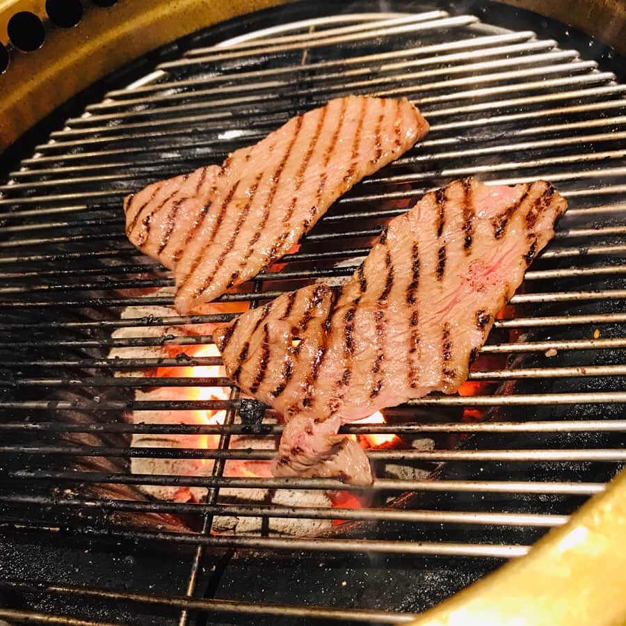 Q太郎さんのインスタグラム写真 - (Q太郎Instagram)「#浦和#elan#エラン#仕事前に#食事#肉#焼肉#釜炊きご飯#カルビ#ロース#ネギ塩タン#ホルモン」9月23日 22時24分 - qtaro.jun
