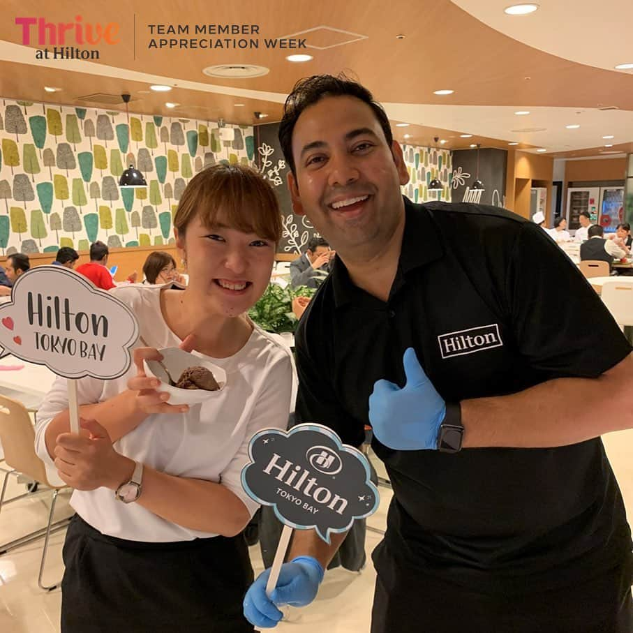 ヒルトン東京ベイ Hilton Tokyo Bayさんのインスタグラム写真 - (ヒルトン東京ベイ Hilton Tokyo BayInstagram)「9月はヒルトンでイベントが目白押しです! 先週ご紹介した「ハウスキーピングウィーク」に引き続き、今週は「Team Member Appreciation Week（チームメンバー感謝週間）が始りまりました✨  ヒルトンでは従業員を「チームメンバー」と呼んでいます。チームメンバーひとりひとりに感謝の気持ちを伝える1週間として、ヒルトングループの各ホテルで様々な独自のアクティビティが催されます‼️ ヒルトン東京ベイでは、昨日、各チームメンバーの自宅に招待状が送り届けられ📬、今日はイベント第1弾として従業員食堂でアイスクリームが振る舞われました🍧仕事合間のスイーツに、チームメンバーは笑顔、笑顔、笑顔です😄明日は何があるのかな？  September is the event month at Hilton‼️Following International Housekeeping Week, Hilton’s “Team Member Appreciation Week” kicked off yesterday✨  At Hilton Tokyo Bay, Invitations to this annual event were sent out to each team member📬 and you can find many smiles as we served ice cream throughout the day today🍨😄 We truly appreciate all team member’s hard work each and every day to bring our Purpose to life✨Stay tuned to see what’s coming up next!  #ヒルトン東京ベイ #チームメンバー #ありがとう　#感謝　#東京ディズニーリゾート　#おもてなし#ヒルトン #ワンチーム #チーム  #WeAreHilton #WeAreHospitality #Hilton #hiltontokyobay #team #teammembers #contest #appreciation #work #worklife #teamwork #celebration #event #fun #hospitality #lovemyjob #TMAWContest #oneteam #hilton100 #hilton100anniversary」9月23日 22時24分 - hiltontokyobay