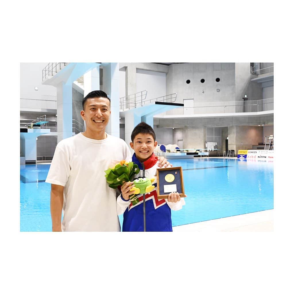 寺内健のインスタグラム：「リクト優勝おめでとう🥇 本当に強い事が証明された日。最高の試合を見せてくれました。2020に向けて突き進んでいます。引き続きリクトの応援宜しくお願いします！ #diving #champion @rikuto_rikuto_rikuto」