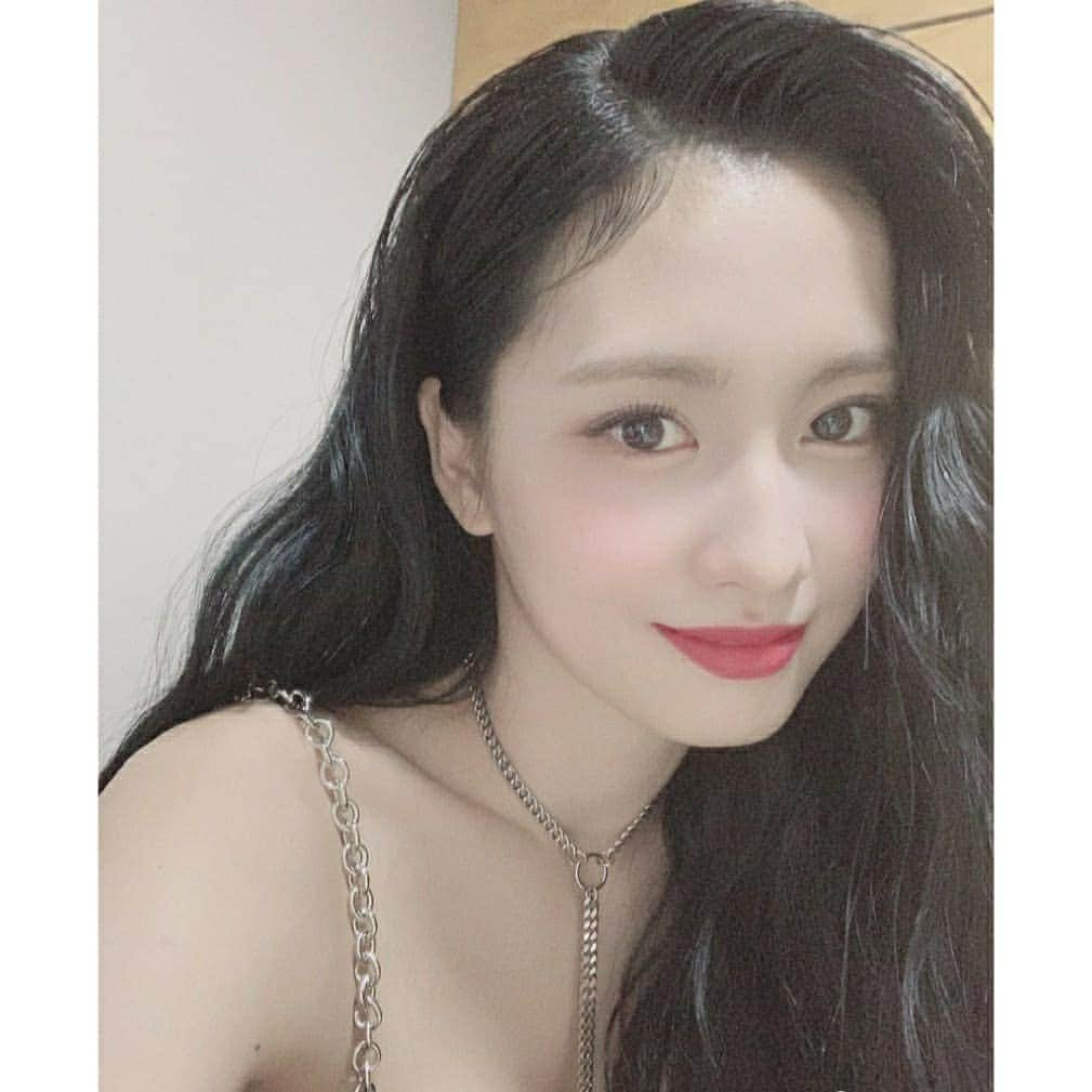 TWICEさんのインスタグラム写真 - (TWICEInstagram)「깐모🐷🍑💙」9月23日 22時48分 - twicetagram