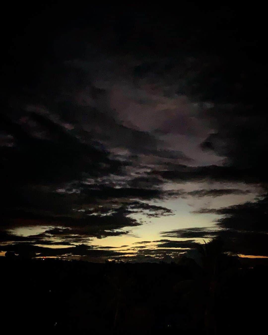ユ・スンウさんのインスタグラム写真 - (ユ・スンウInstagram)「그리운 바누아투 #은하수」9月23日 23時19分 - yuseungw00