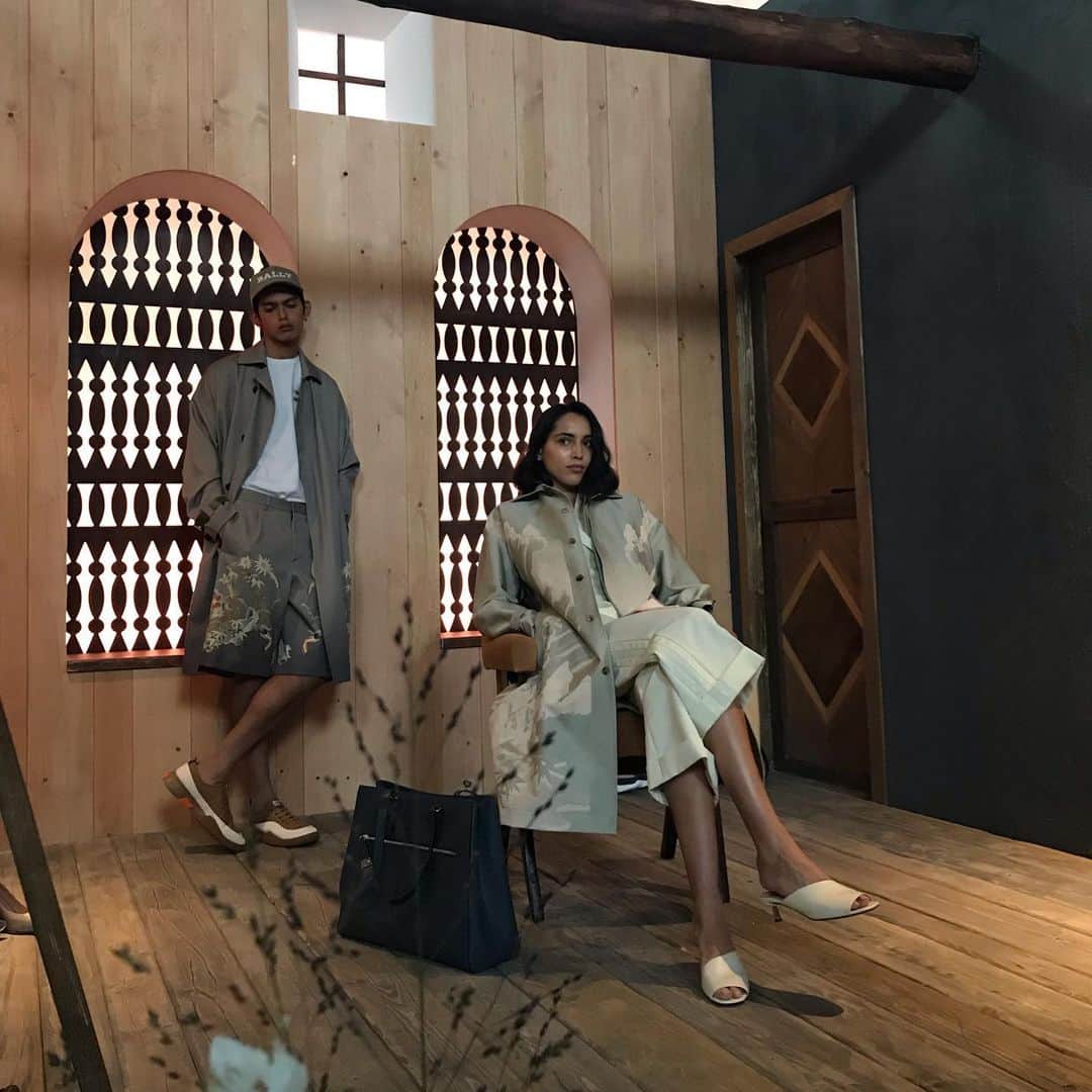 タイキさんのインスタグラム写真 - (タイキInstagram)「@bally の 10月25日から発売される日本限定バッグ 🖤  展示会でも可愛い服たくさんあったなー 😍 #bally  #mfw #bally2020springsummercollection」9月23日 23時28分 - taiki_jp