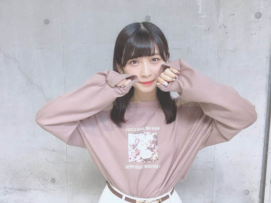 堺萌香さんのインスタグラム写真 - (堺萌香Instagram)「. . . #20190923 私服🌷 . 1枚目、転ぶ寸前みたい笑 握手会ありがとうございました❤︎ . . . #olivedesolive #lattice  #ネイル #のびのびでごめんね」9月23日 23時21分 - hkt48_moeka