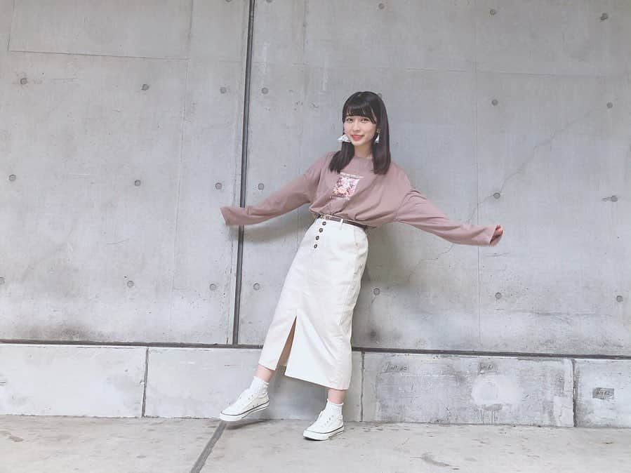 堺萌香さんのインスタグラム写真 - (堺萌香Instagram)「. . . #20190923 私服🌷 . 1枚目、転ぶ寸前みたい笑 握手会ありがとうございました❤︎ . . . #olivedesolive #lattice  #ネイル #のびのびでごめんね」9月23日 23時21分 - hkt48_moeka