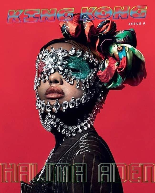 IMG Modelsさんのインスタグラム写真 - (IMG ModelsInstagram)「Queen Status. 👑 @halima covers the new @kingkongmagazine. #📷 #AlbertWatson (@albertwatsonphotography) #👗 @danieledley #⭐️ #IMGstars」9月23日 23時29分 - imgmodels