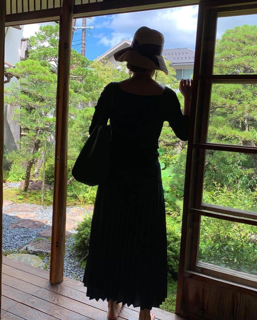 金巻ともこさんのインスタグラム写真 - (金巻ともこInstagram)「松江市街にある小泉八雲記念館へ。八雲の直筆手紙がすごくかわいかった。しかし風景が出来過ぎている。 #松江市街　#小泉八雲　#小泉八雲記念館  #おでかけ金巻」9月23日 23時32分 - tomotomoco