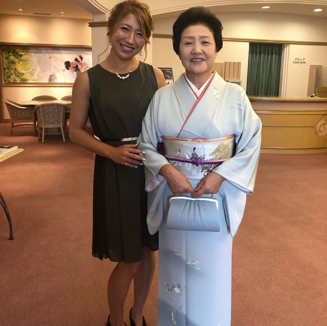 のインスタグラム：「旦那氏の兄の結婚式でした💒 とてもおめでたい日でした🎉」