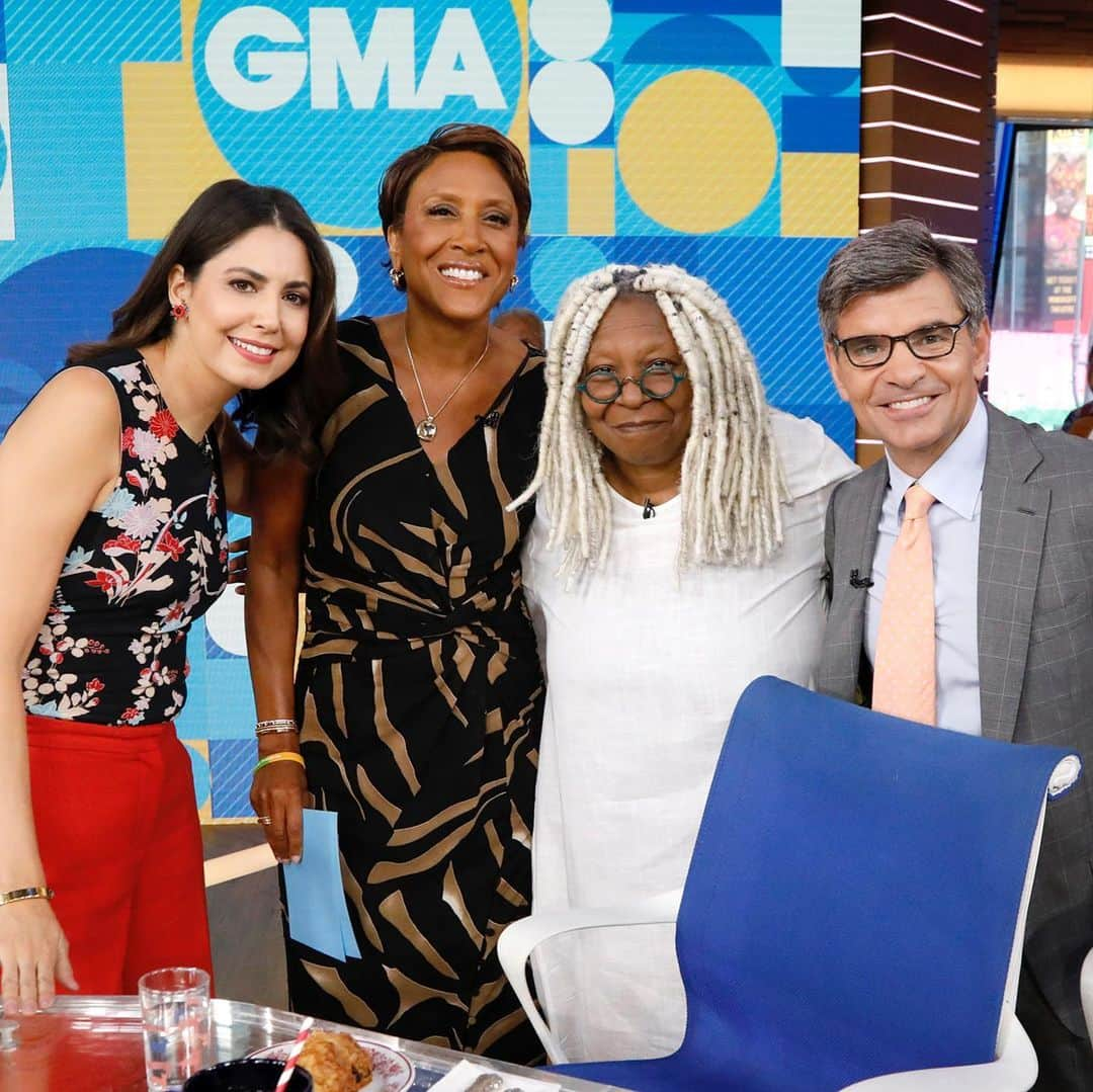 Good Morning Americaさんのインスタグラム写真 - (Good Morning AmericaInstagram)「One word: WHOOPI.  Link in bio for @whoopigoldberg’s full (and hilarious) interview!」9月24日 0時49分 - goodmorningamerica