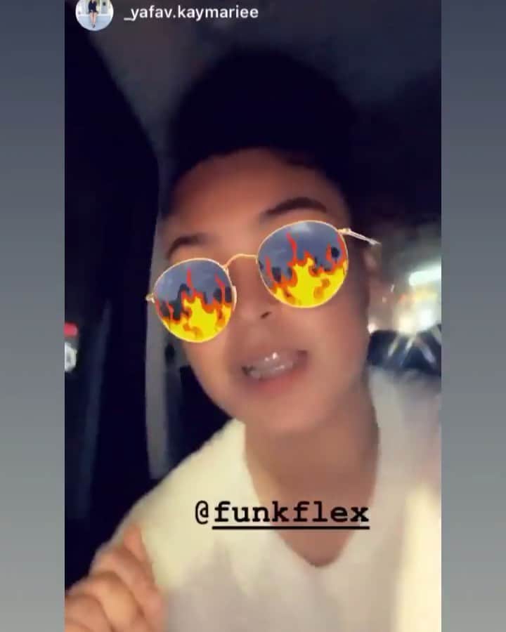 ファンクマスター・フレックスのインスタグラム：「If it’s cranking in the club I get it on!! I got them cars on smash! Tonight 7pm 👑!!! @hot97 Vid Via: @_yafav.kaymariee」