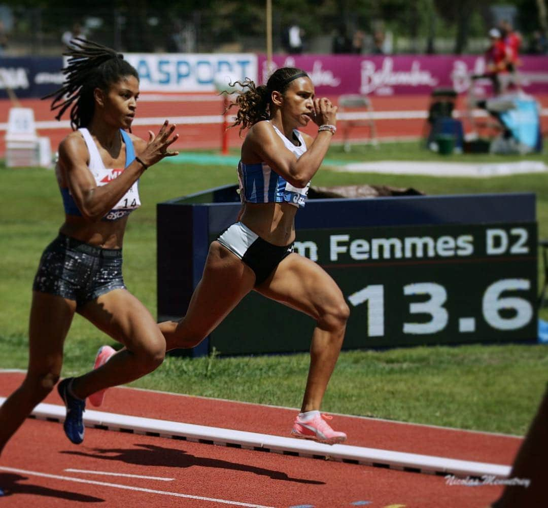 ファニー・ペルティエのインスタグラム：「C’est l’heure de la reprise !!! Trop contente de continuer avec la même team et le coach @dimsdems 🔥 @puma as always🧡  #comeback #motivée #sprint #trackandfield」