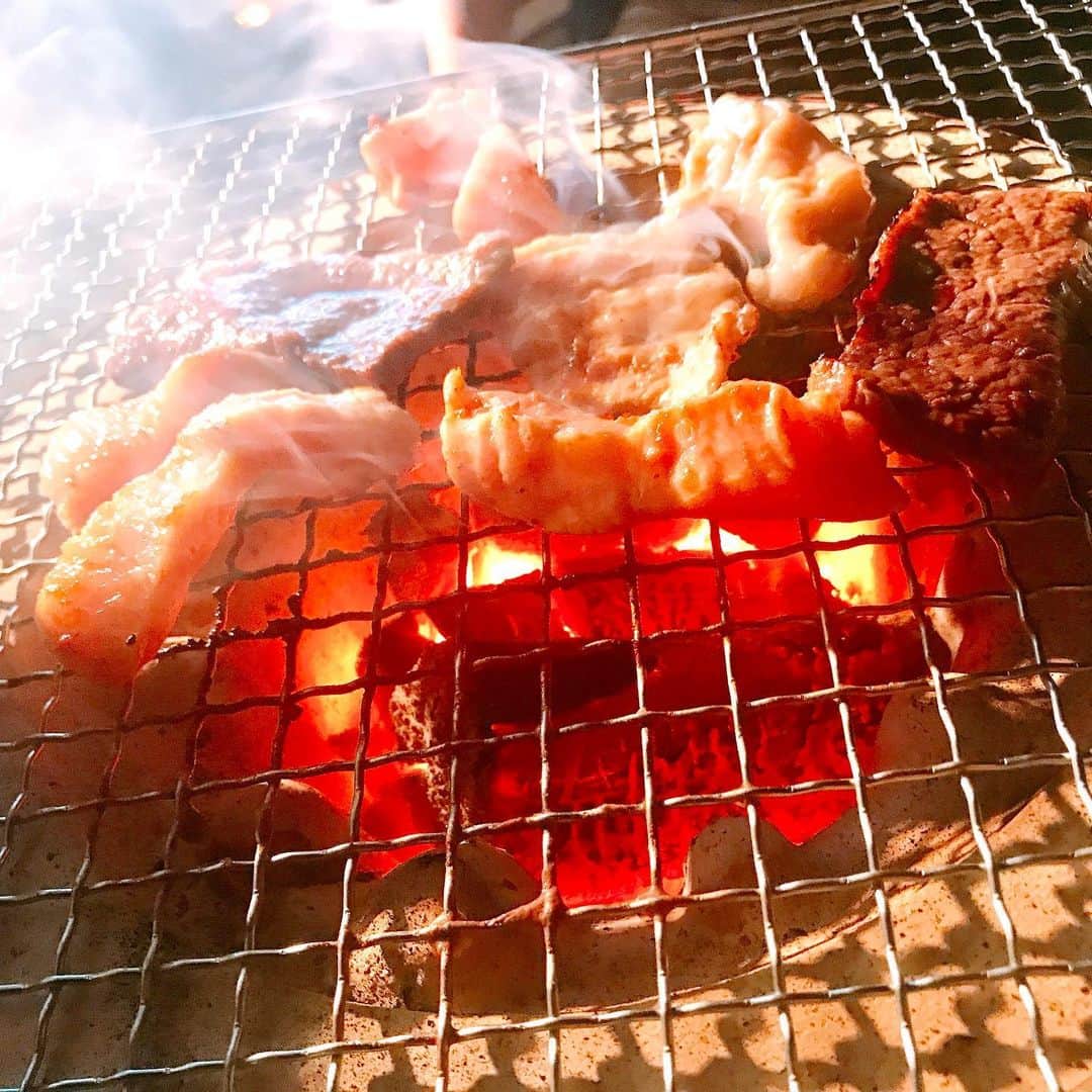 森田展義さんのインスタグラム写真 - (森田展義Instagram)「須磨にある 『HUMMER』なる処で 『七輪BBQ』なるものと 『焼きそば』なるものを食す！  #なる処 #なるもの食し  #nobmorley #森田展義 #須磨 #HUMMER #七輪BBQ #焼きそば」9月24日 2時22分 - nobmorley