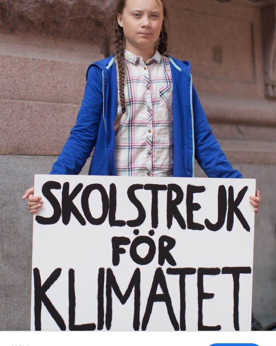 クレア・コフィーのインスタグラム：「"You say you hear us, and that you understand the urgency, but no matter how sad and angry I am I do not want to believe that," Thunberg said. "Because if you really understood the situation and still kept on failing to act you would be evil, and that I refuse to believe." - @gretathunberg #globalclimatestrike」