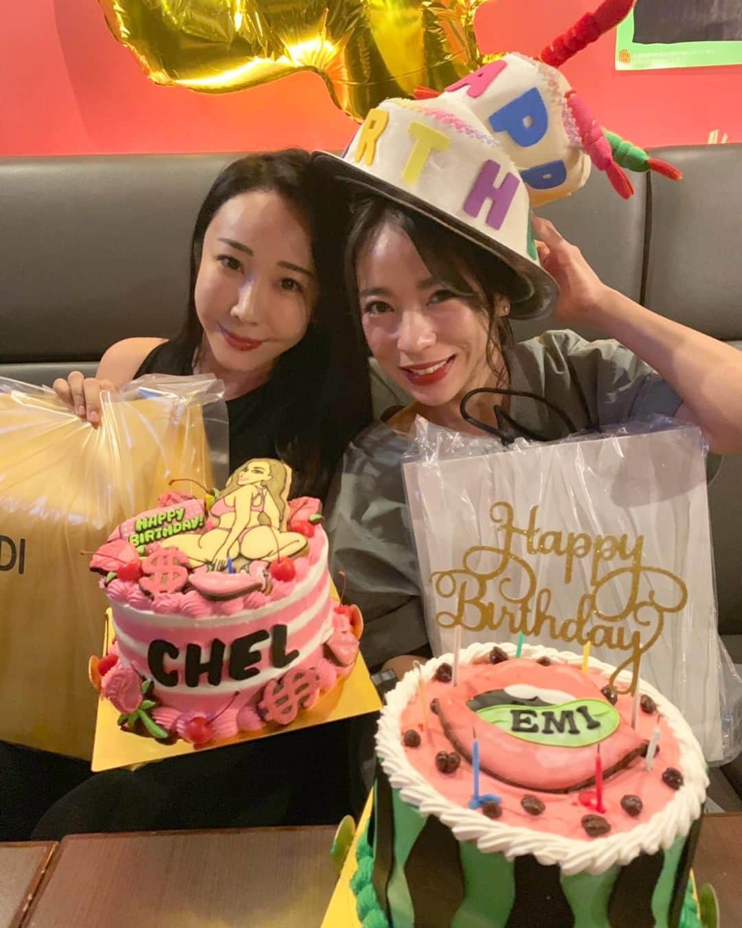 藤田志穂さんのインスタグラム写真 - (藤田志穂Instagram)「コース料理なんていつ振りだろう？？ ・ 中華料理とスペイン料理が交互に出てきてどれも美味しかった🤤 ・ 何より こんなゆっくり＆お腹いっぱい食べたの久々過ぎて😍 ・ @babyrose0925  @emllce  おめでとう㊗️🎉 ・ リフレッシュさせてくれて @sou_nagashima も有り難う🙏✨ ・ #happybirthday  #おめでとう #愉快な仲間 #転倒には気をつけて 🤣 #中華料理 #スペイン料理 #textura」9月24日 13時13分 - shiho_fujita44